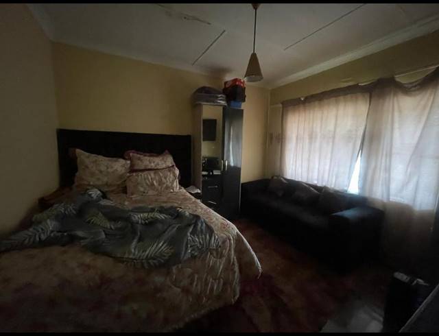 5 BEDROOM HOUSE FOR SALE IN BRIXTON